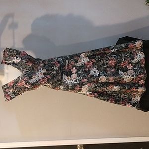 A-2 2 piece skirt set Antonio Melani Black Floral Skirt & Top size 14